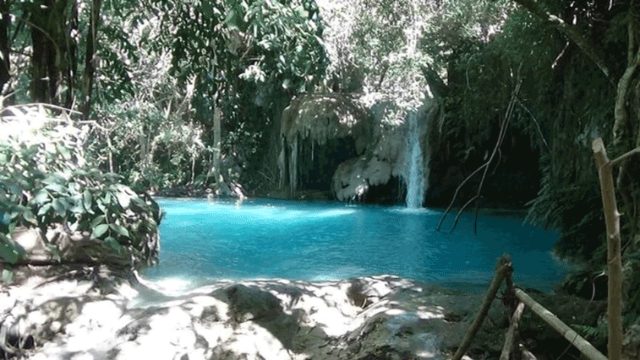 Eksplorasi Wisata Air Terjun Kolam Jodoh di Jambi